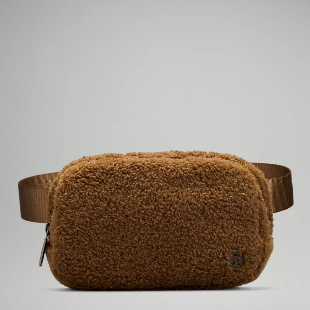 NWT Lululemon Everywhere Fleece Belt Bag 1L